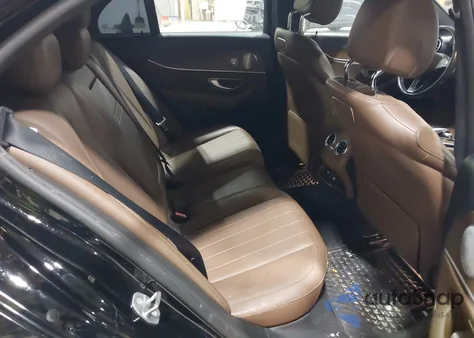 2018 Mercedes-Benz E 300 4Matic из США, поврежденный, VIN WDDZF4KB4JA377217